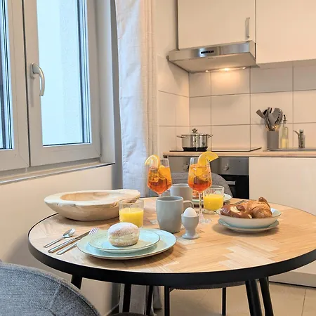 Neu! Muenchner Oase Mit Zwei Terassen Apartment