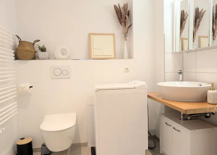 Neu! Muenchner Oase Mit Zwei Terassen Appartement München