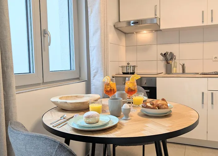 Neu! Muenchner Oase Mit Zwei Terassen Appartement